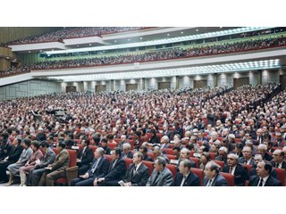 От совестливой номенклатуры — к буржуазному олигархату