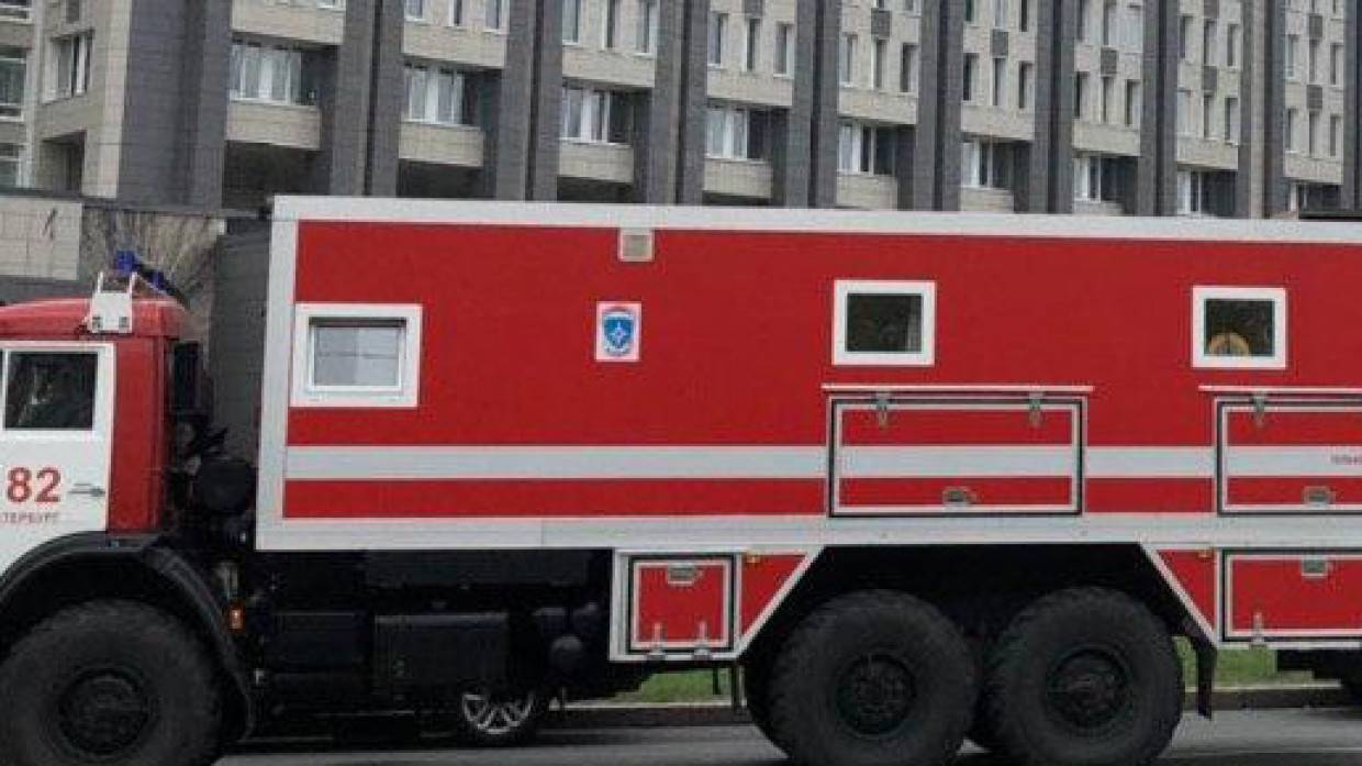 Сотни человек эвакуировались из красноярской больницы во время пожара
