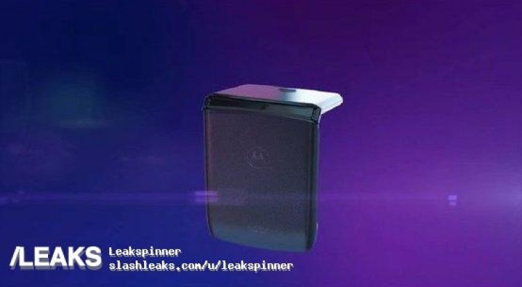 В Сеть «утекли» изображения смартфона с гибким дисплеем Motorola Razr В Сеть «утекли» изображения смартфона с гибким дисплеем Motorola Razr новости,смартфон,статья