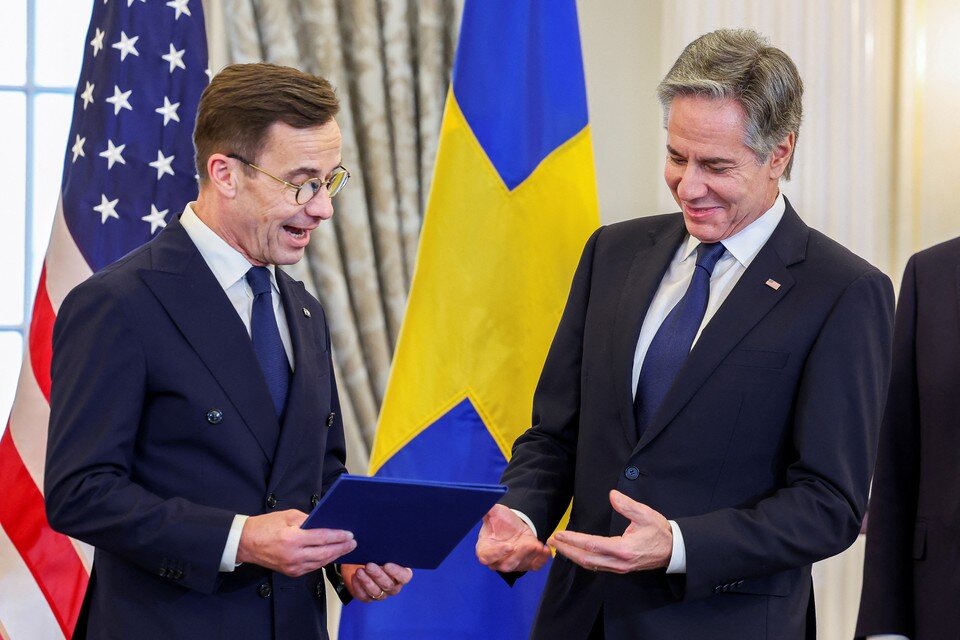    Швеция отказалась от нейтралитета и вступила в НАТО REUTERS