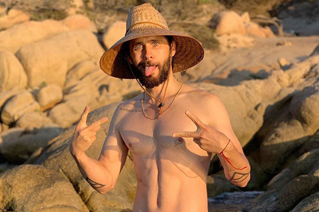 Звездный Instagram: морские курорты, бэби-бум и много спорта