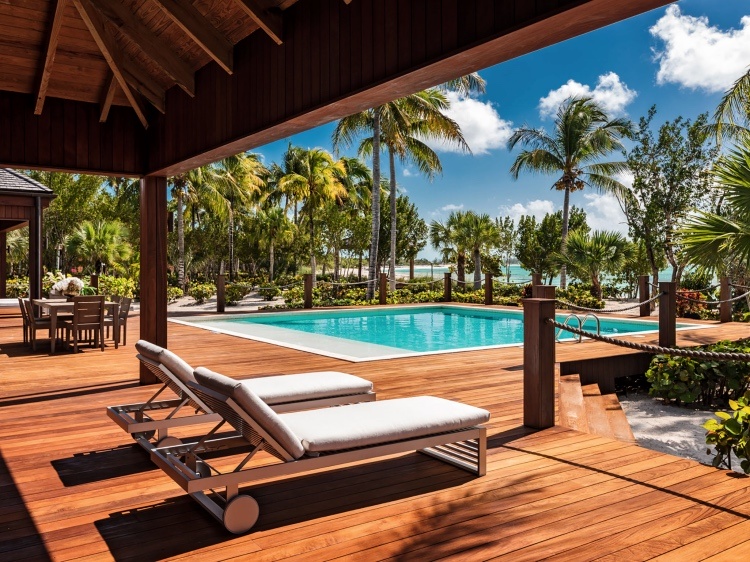 В гостях у Брюса Уиллиса: экскурсия по рекордно дорогому пляжному комплексу актера за 33 миллиона долларов В гостях у Брюса Уиллиса: экскурсия по рекордно дорогому пляжному комплексу актера за 33 миллиона долларов Звезды,Звездные пары