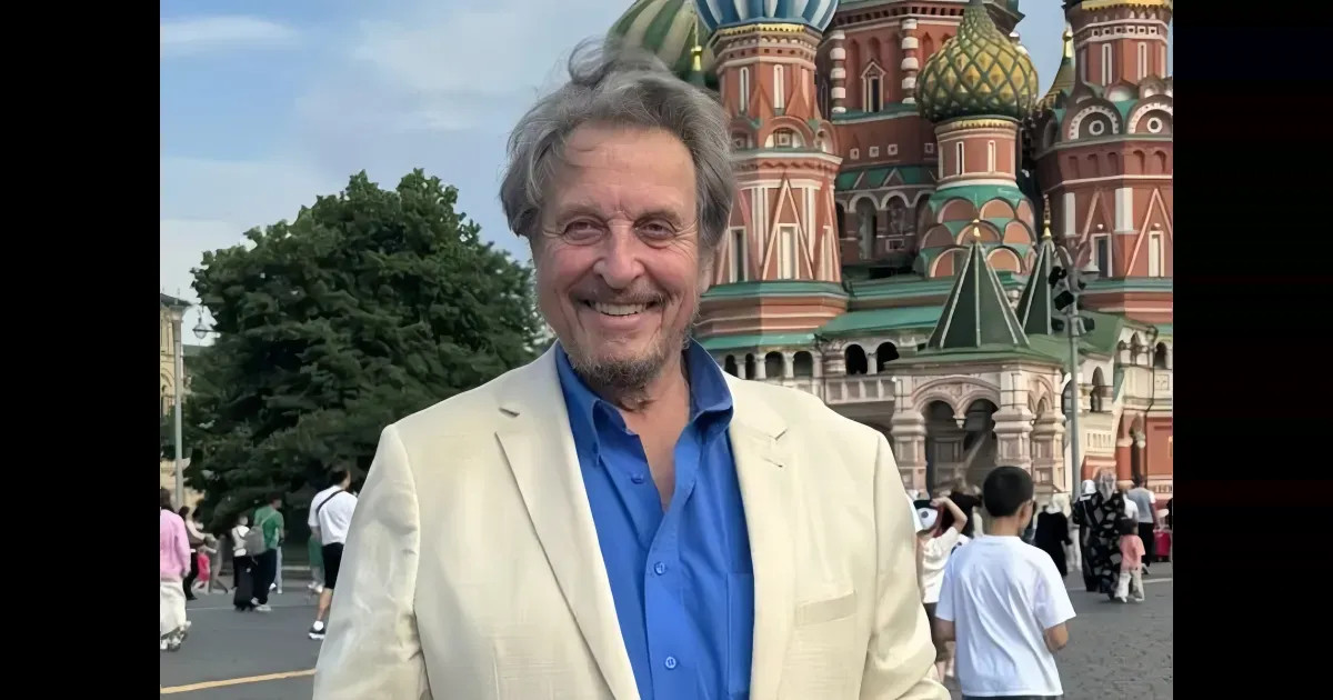 Отец Илона Маска заявил, что если бы он захотел переехать, то выбрал бы Москву