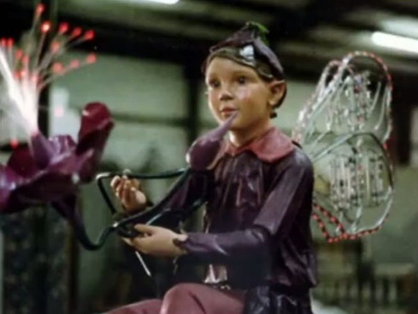 Странные предметы, найденные сыщиками на ранчо Майкла Джексона Странные предметы, найденные сыщиками на ранчо Майкла Джексона жизненное