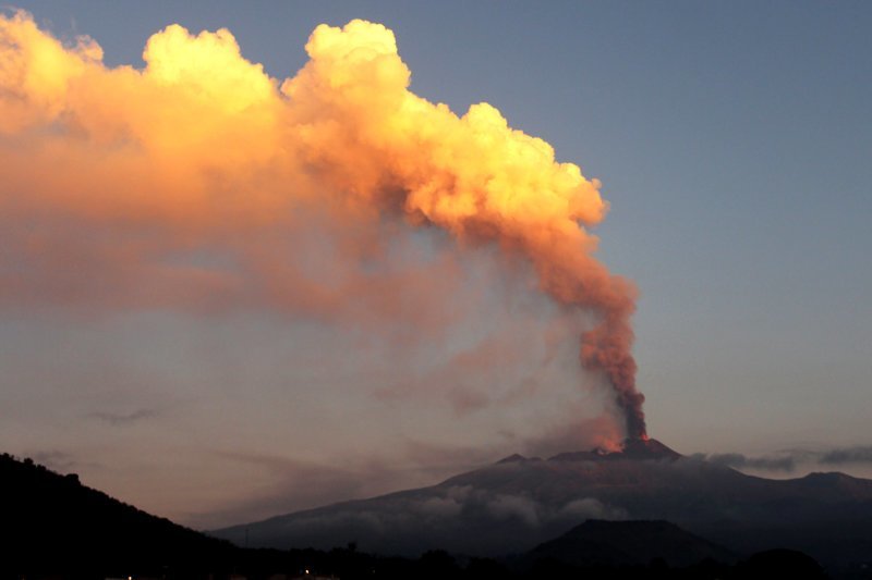 Этна. Италия вулкан, вулканы, вулканы фото, природная катастрофа