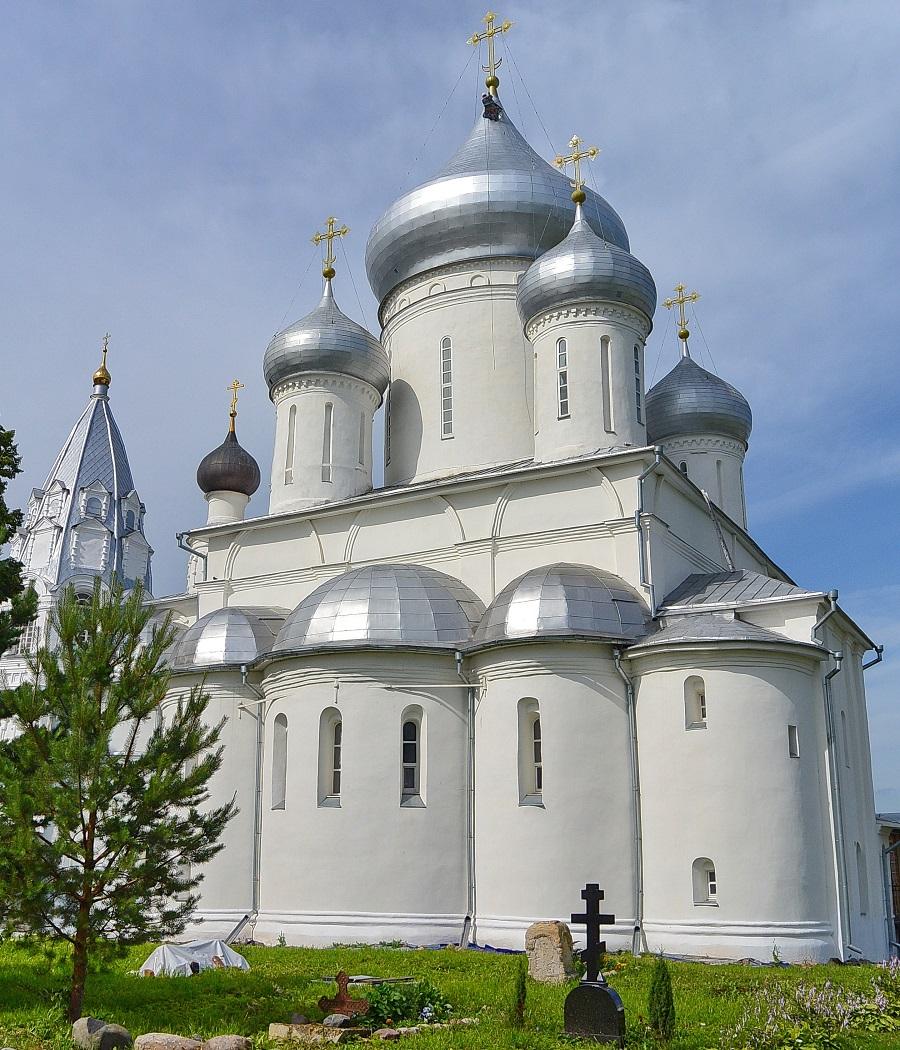 Переславль отзыв. Никитский монастырь Переславль-Залесский. Никитский собор Никитского монастыря Переславля-Залесского. Собор Никитского монастыря в Переяславле. Никитинский монастырь в Переславле.