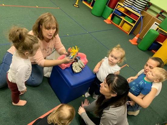 Почему ребенку с РАС важно общаться со сверстниками, и что должны знать нейротипичные дети детей, развития, нарушениями, ребенка, может, аутичного, также, какие, детям, навыки, использовать, развивающихся, показывают, короткие, поведения, типично, обучение, новые, учатся, больше