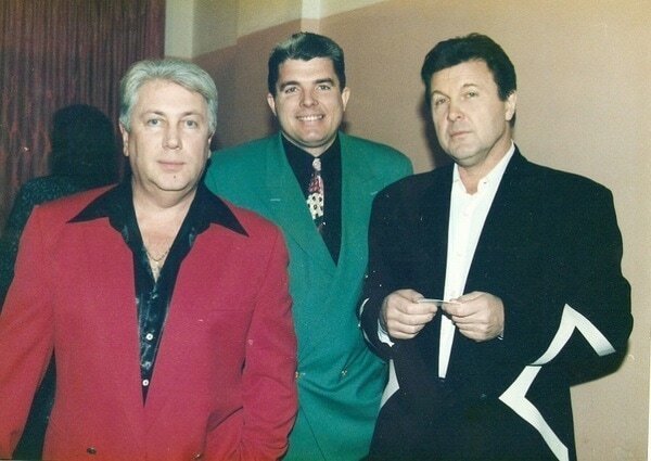 20 снимков отечественных знаменитостей 90-х годов, которые многое расскажут о том времени 20 снимков отечественных знаменитостей 90-х годов, которые многое расскажут о том времени Фотография