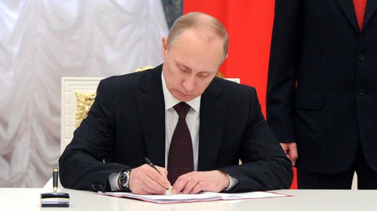 Путин обязал органы власти РФ отчитываться об обращениях населения