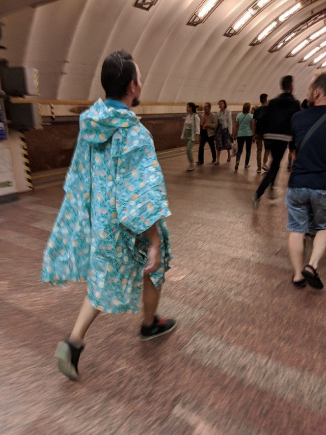 Самые странные пассажиры подземки смешные картинки,фото-приколы,юмор