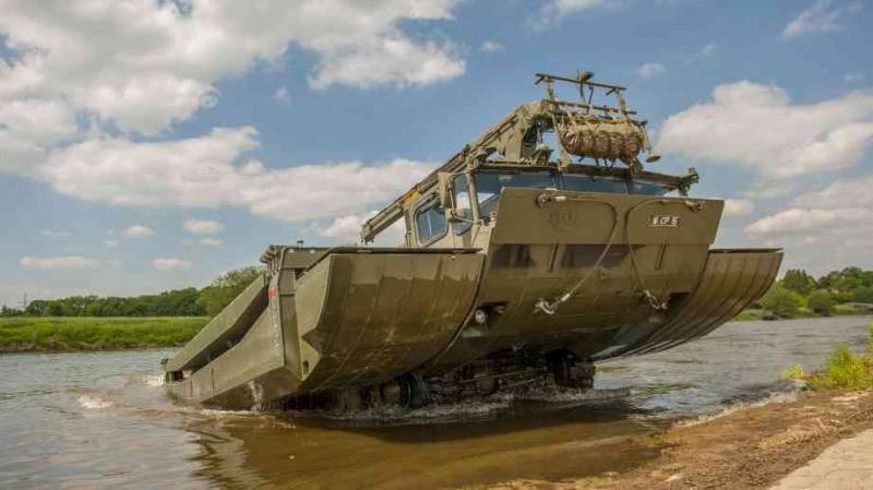 Улучшение понтонно-мостового хозяйства Европы Улучшение понтонно-мостового хозяйства Европы оружие
