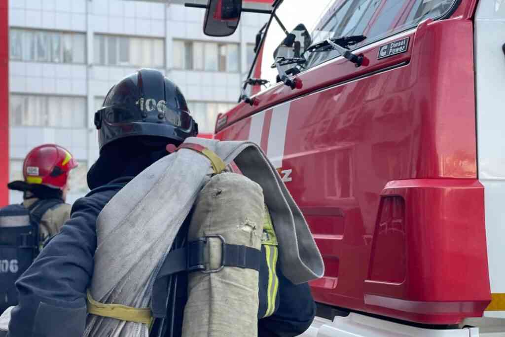 Три человека пострадали при пожаре в калининградском ТЦ «Гиант»