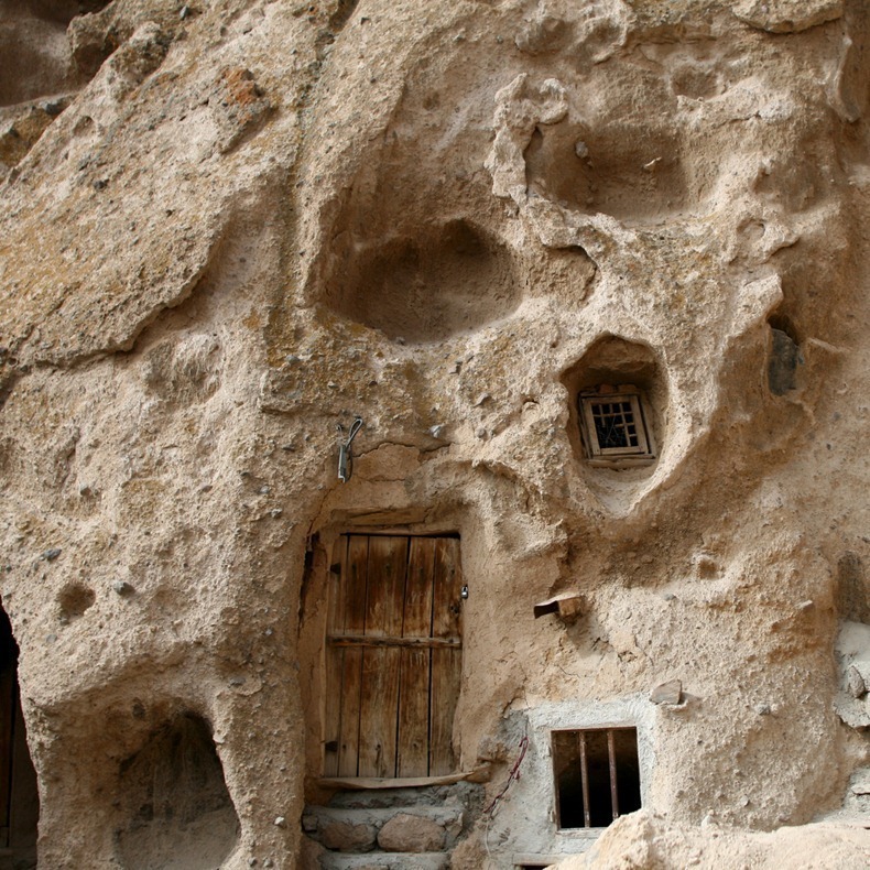 Иранская деревня Кандован: живописные дома в скалах, в которых люди живут уже 700 лет именно, скалах, жители, появились, здесь, Кандован, планете, место, буквально, можно, конусы, деревни, скалы, очень, поэтому, первые, хранили, продукты, часто, также