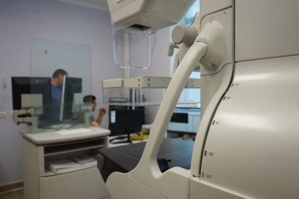 В онкодиспансере Севастополя готовится к запуску новый маммограф