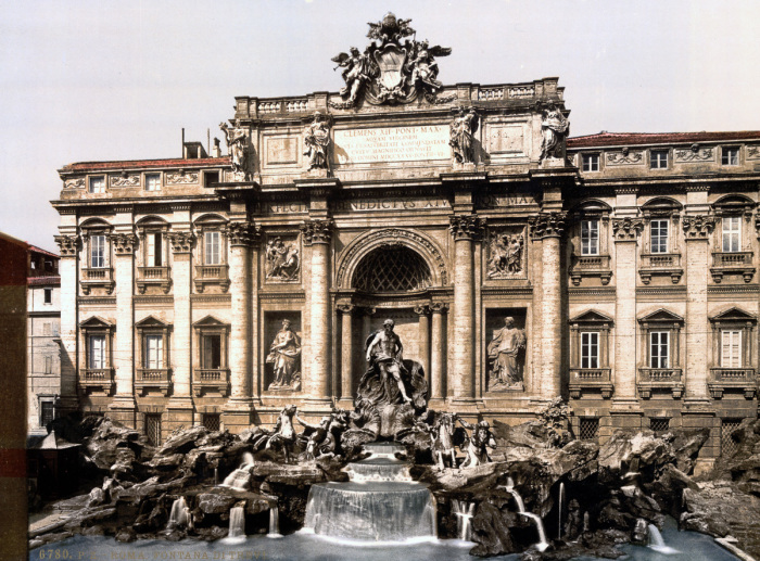 Крупнейший фонтан Рима в стиле барокко. 