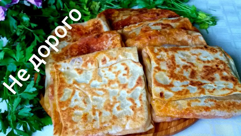 Бюджетные лепёшки с луком