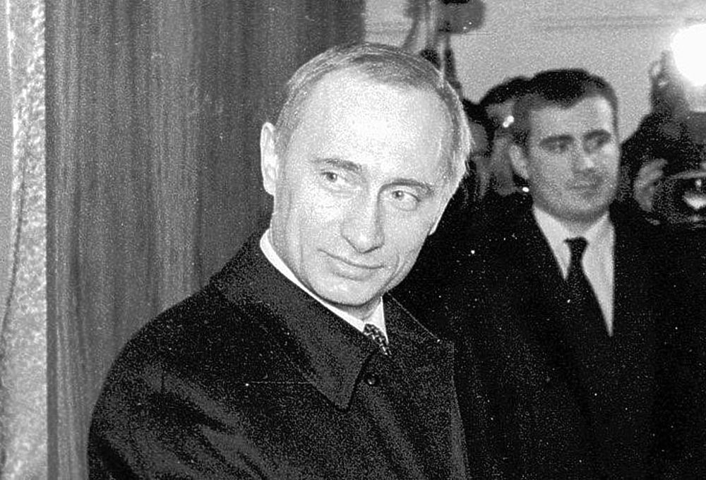 «Мы онемели, когда Ельцин выступил и назначил Путина и.о.» очень, тогда, новогоднюю, потом, когда, чтото, самое, интересное, казалось, бежали, хотели, опять, ощущение, новым, салюты, работала, между, Путин, сейчас, программу