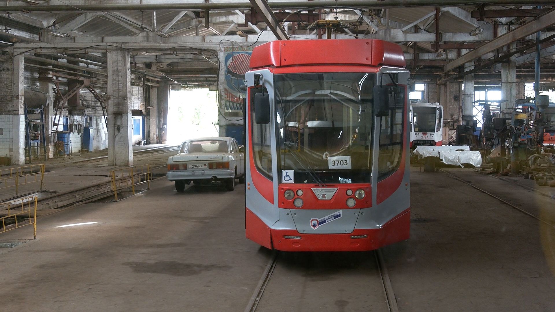 Ленинградская область передала Енакиево шесть новых трамваев Репортажи,ФАН-ТВ