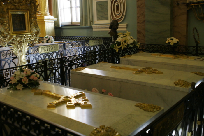 Какими были похороны русских монархов