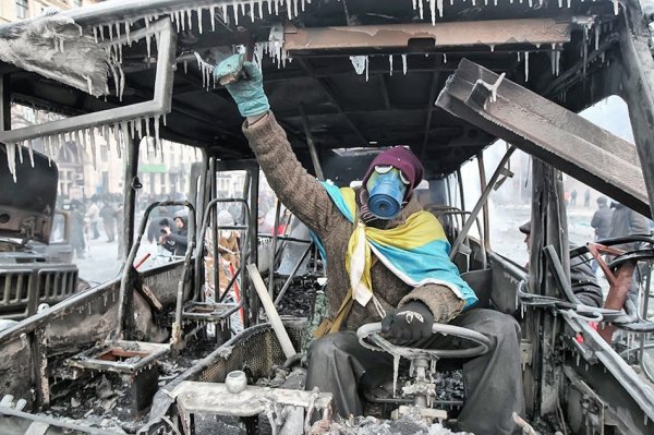 «Путин запретил Майданы в Украине,скакать против власти никто не выйдет» 