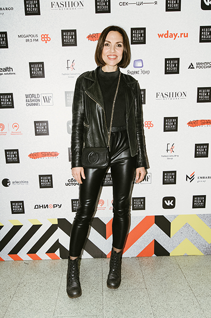 Елена Летучая, Лада Дэнс и другие на показах в рамках Mercedes-Benz Fashion Week Елена Летучая, Лада Дэнс и другие на показах в рамках Mercedes-Benz Fashion Week Светская жизнь