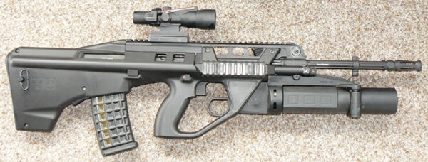 Штурмовая винтовка Thales F90 (базовый вариант с подствольником)