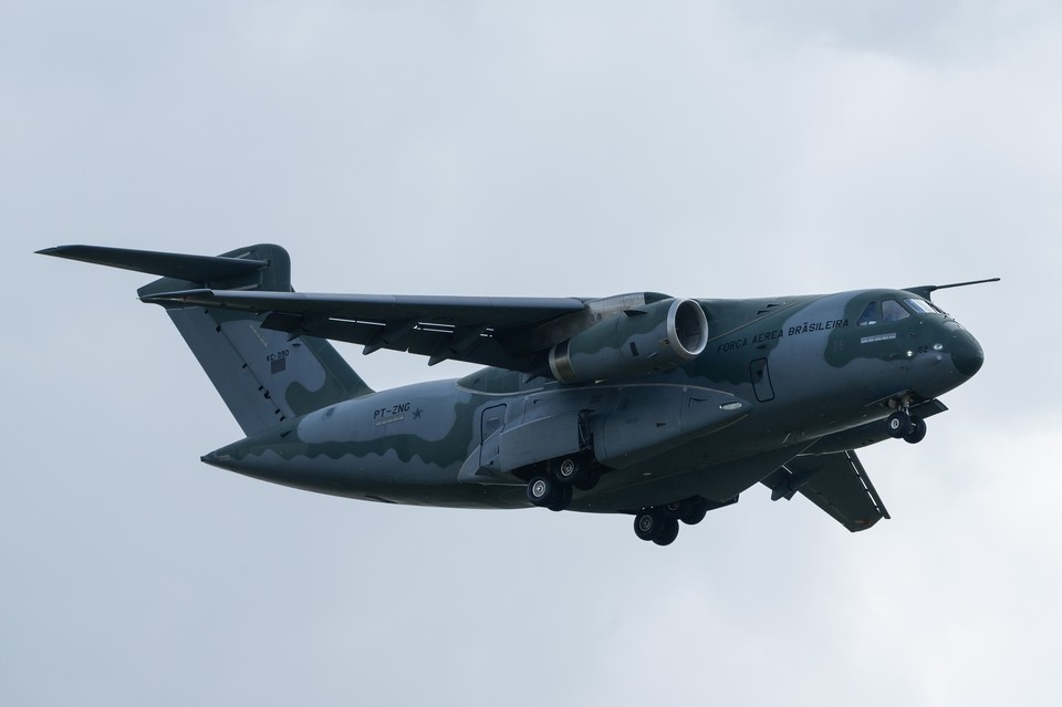 Литва хочет закупить военные самолеты Embraer C–390 Millenium у Бразилии GLOBAL LOOK PRESS