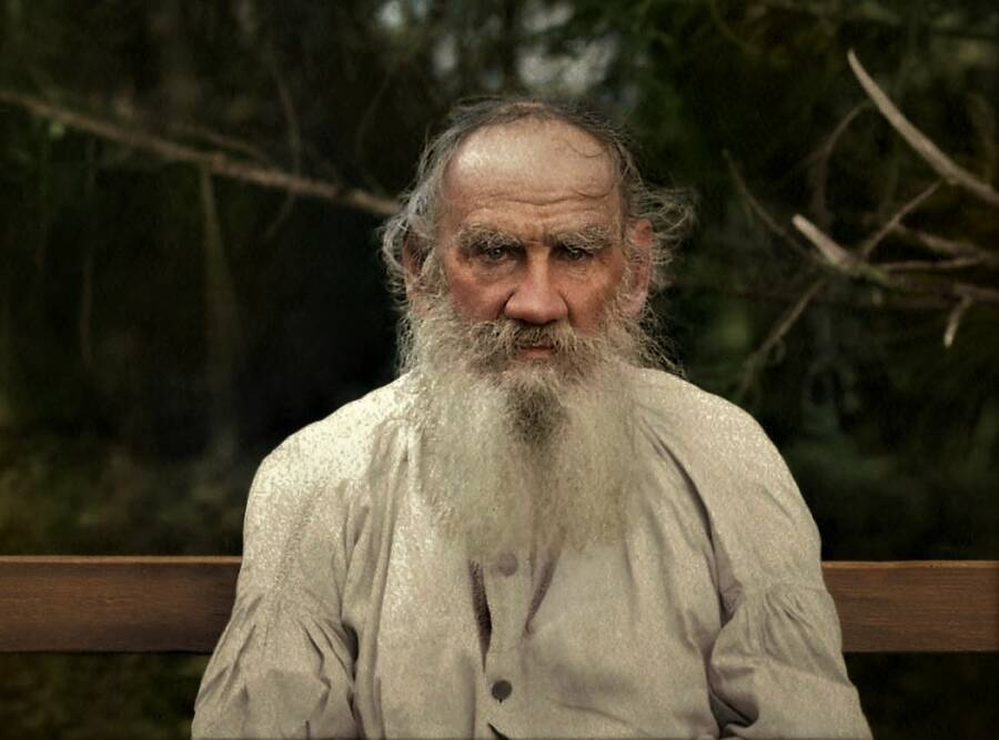 19. Делал он фотопортреты великих современников - Льва Толстого, Федора Шаляпина. Снимал членов царской семьи.