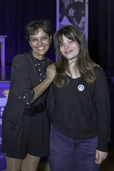 Катрин Денёв вышла в свет вместе с внучкой Катрин, Денёв, Биолэй, Антуанетты, имени, премии, лауреатом, актрисы, которая, вместе, церемонию, раскритиковали, Мастроянни, ФукАнна, внучка, 23летняя, Анной, французской, Вадим, чтобы