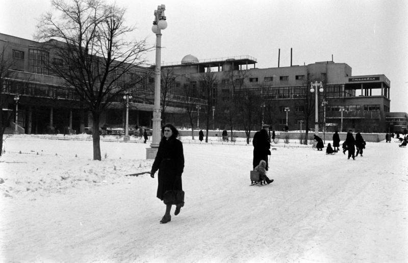 Дворец культуры ЗиЛ, 1955 год. город, зима, москва, ностальгия, фото, фотографии