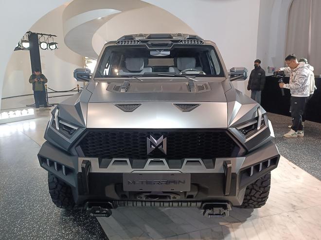 Начато производство Dongfeng Mengshi M-Hero 917 EV. 1000 л.с. и запас хода 505 км под капотом