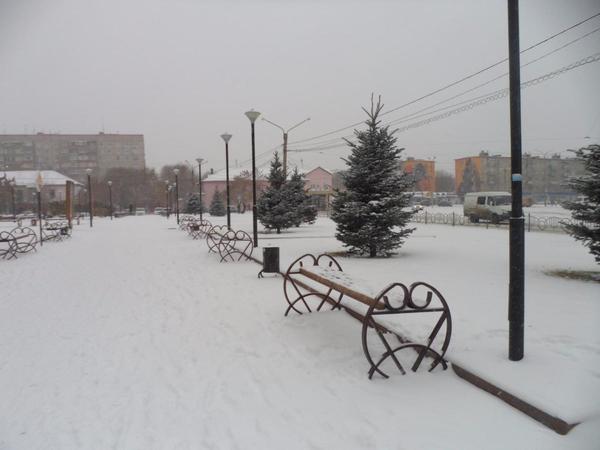 Снег внезапно накрыл наш город