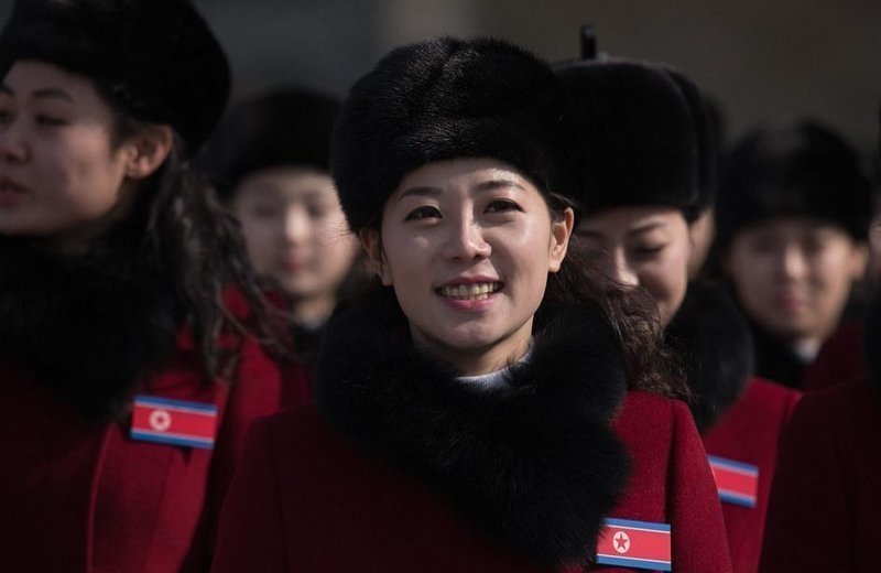 В Пхенчхан прибыли чирлидеры из Северной Кореи ynews, Пхенчхан, зимняя олимпиада, новости, олимпийские игры, северная корея, чирлидеры, южная корея