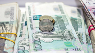 Мошенники не смогли украсть миллион рублей у 84-летней алтайской пенсионерки