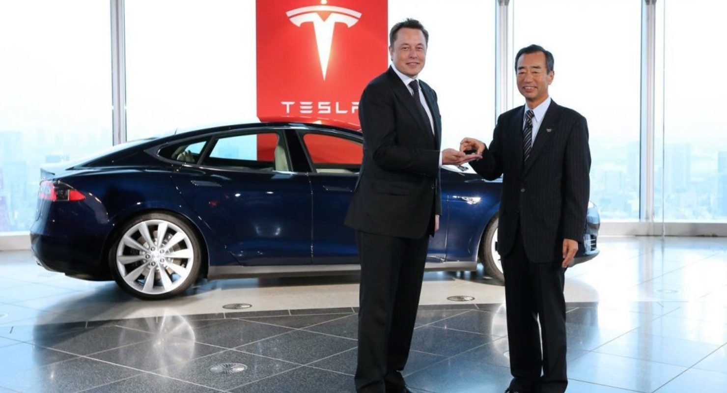 Panasonic продает свою долю Tesla за 3.6 миллиардов долларов
