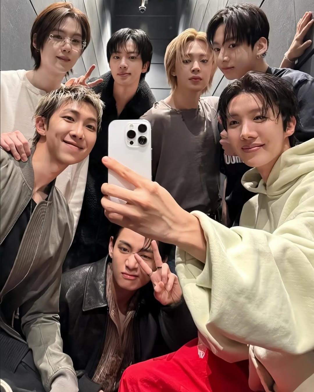 Чонгук набил тату, а RM сменил имя: как изменились участники группы BTS за 13 лет с выхода первой песни группы, время, родился, Чимин, группа, Чонгук, который, дебюта, всегда, Тэхен, самым, участником, также, только, более, участников, группе, Хосок, JHope, остальных