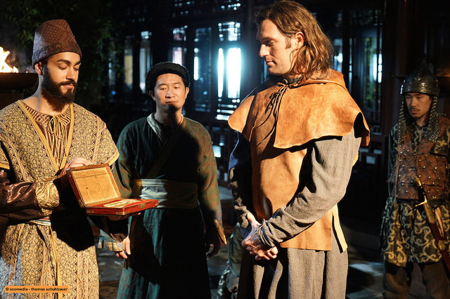 Пиратский галстук. О веревке на рее и на шее… Пиратский галстук. О веревке на рее и на шее… загадки истории