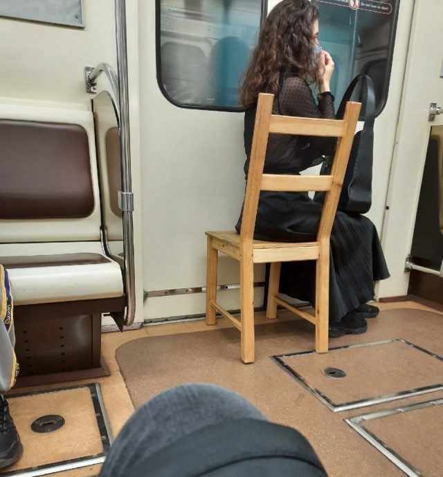 Самые странные пассажиры подземки смешные картинки,фото-приколы,юмор