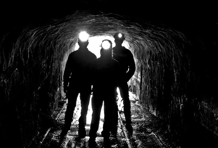 Неисправность датчика стала причиной аварии с 12 пострадавшими на шахте в Коми