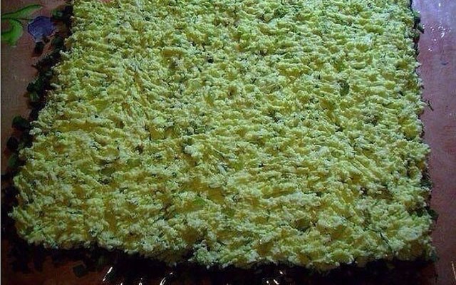 Очень нежный и вкусный рулет с сельдью. Такого Вы еще не пробовали