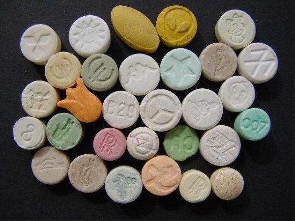 Самые известные нелегальные наркотики в мире и их история их распространения. Часть 2