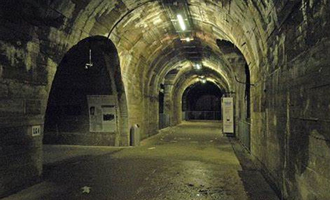Подземный город Рейха: немецкий блиндаж вывел на сеть тоннелей