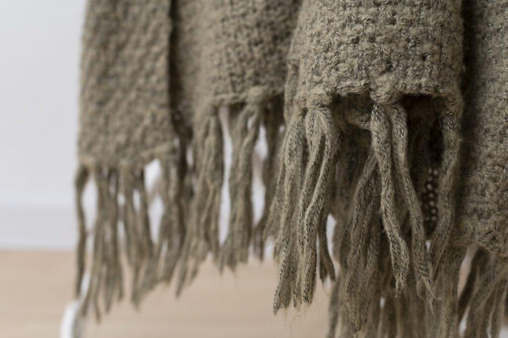 Бохо-шик: как носить главный свитер сезона