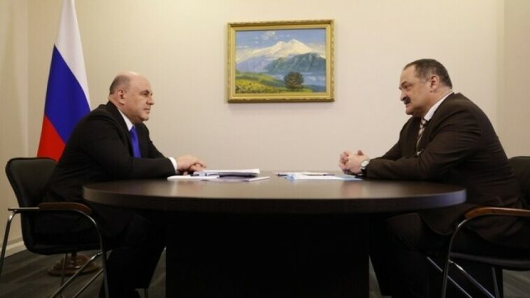 Мишустин и Меликов обсудили социально-экономическую ситуацию в Дагестане