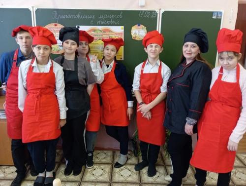В рамках “Недели Школьного Питания” в нашей школе прошёл мастер – класс по приготовлению вкусной и полезной еды!