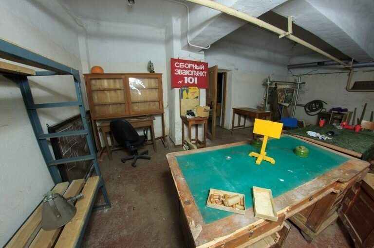 Нетронутый советский секретный бункер Нетронутый советский секретный бункер