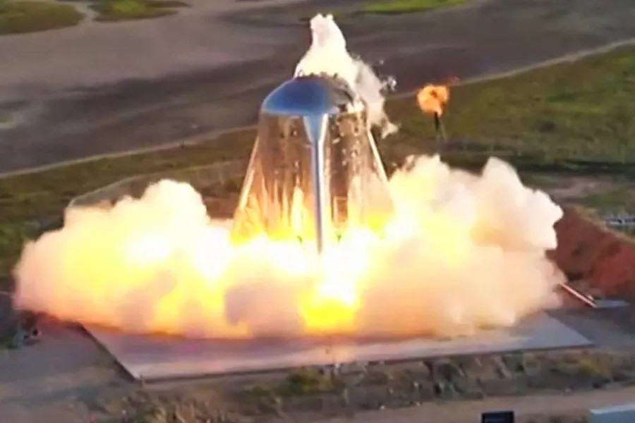 Космический корабль Starhopper совершил первый полет