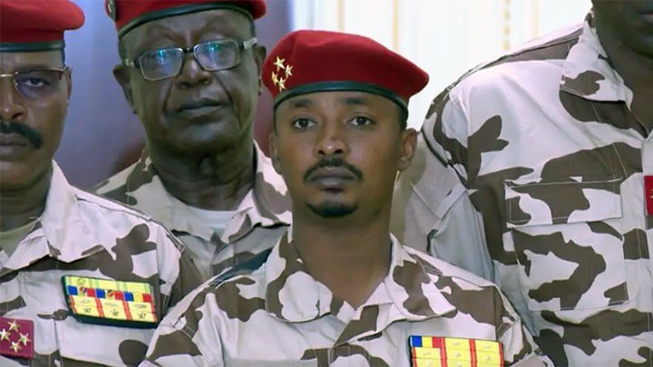    Это Махамат Идрис Деби в 2021 году, когда он возглавил после смерти своего отца, президента Чада. Фото: газета Alwihda info