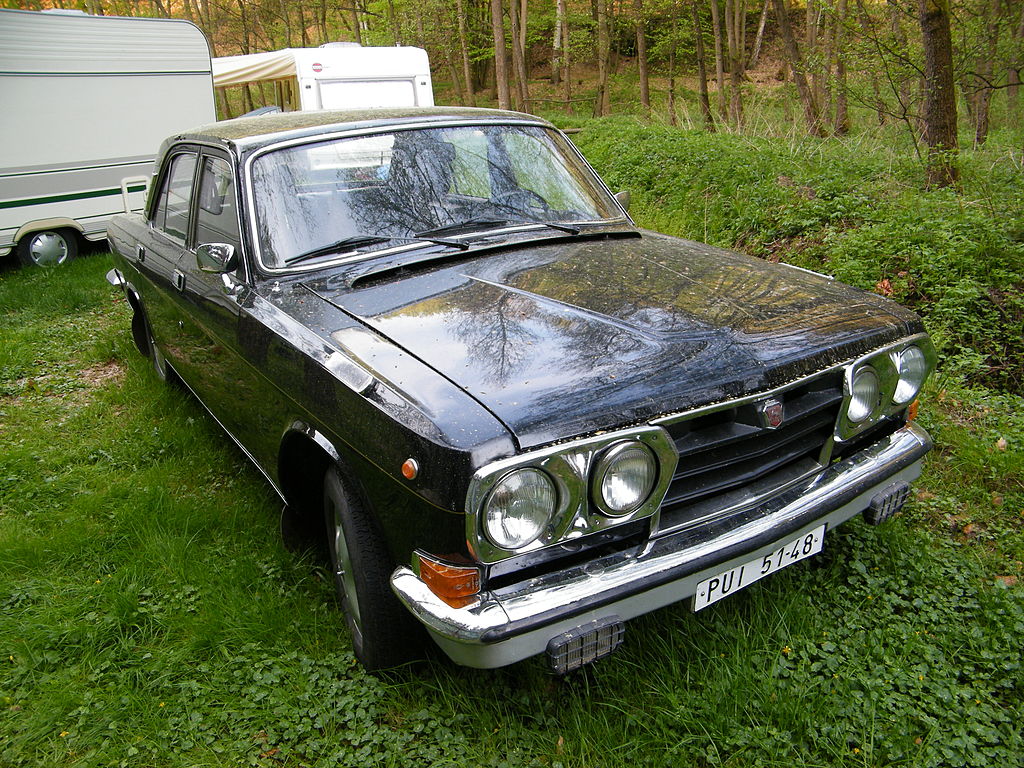 1024px-Volga_GAZ-24(2).jpg