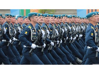 Почему курсанты-десантники устроили акцию протеста в легендарном училище